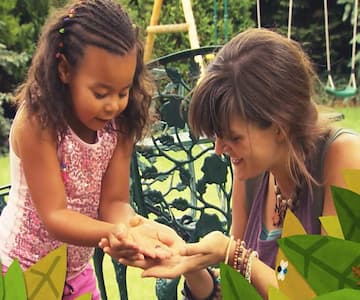 Minibeast Adventure with Jess Theme Song (CBBC)