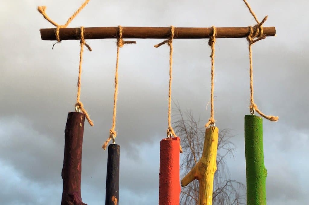 Make Your Own Wind Chimes With Sticks